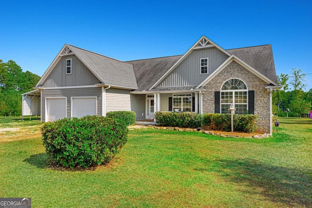 4 bedroom, 2.5 bathroom, 2,446 sq ft single family residence under contract at 222 Lexington Carlton Road, Lexington, GA 30648