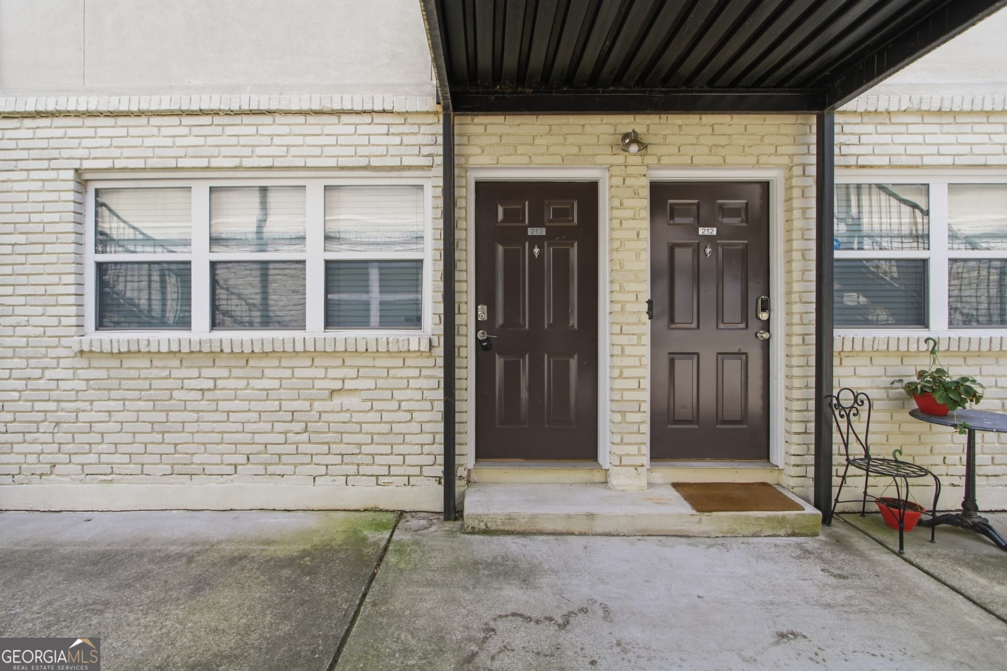 2 bedroom, 1 bathroom, 753 sq ft condominium sold at 48 Peachtree Avenue # 213, Atlanta, GA 30305