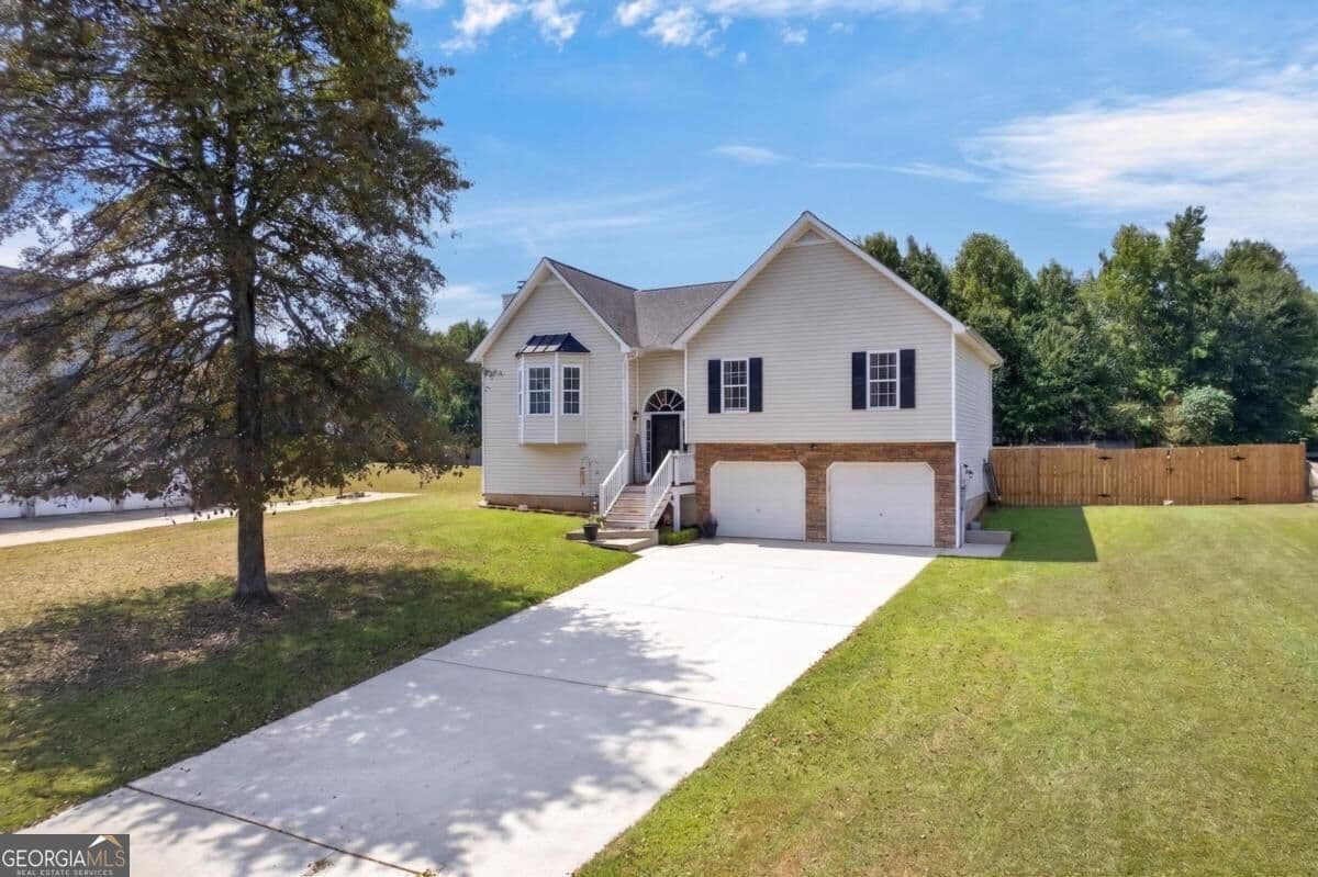 3 bedroom, 2 bathroom, 3,484 sq ft single family residence for sale at 186 Majesty Drive, Rockmart, GA 30153