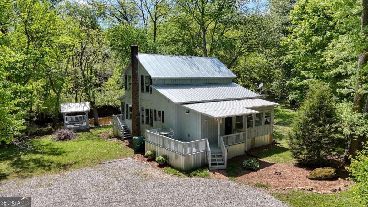 3 bedroom, 2 bathroom, 1,472 sq ft cabin,single family residence sold at 200 Morris Ford Road 13-15, TR, Blairsville, GA 30512