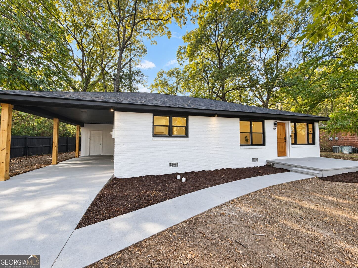 3 bedroom, 2 bathroom, 1,360 sq ft single family residence for sale at 103 Edna Place, Warner Robins, GA 31093