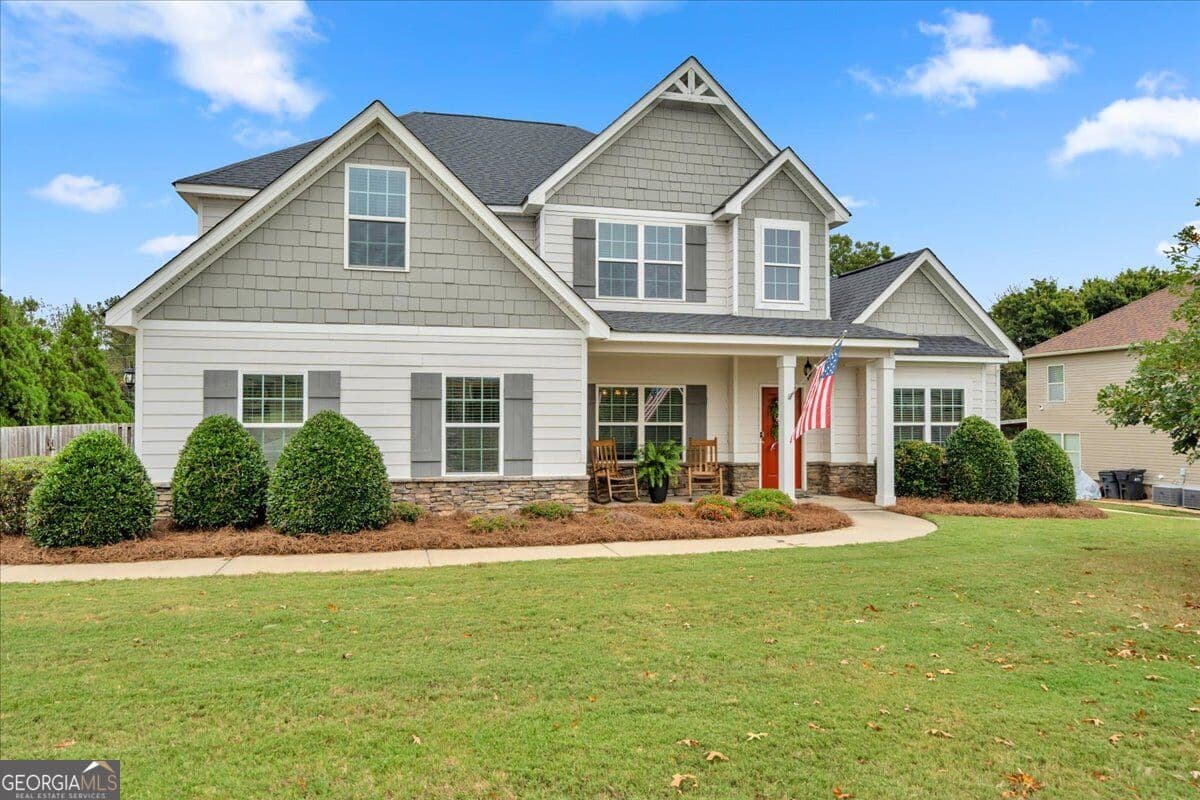 4 bedroom, 3.5 bathroom, 2,983 sq ft single family residence for sale at 200 Brampton Way, Perry, GA 31069