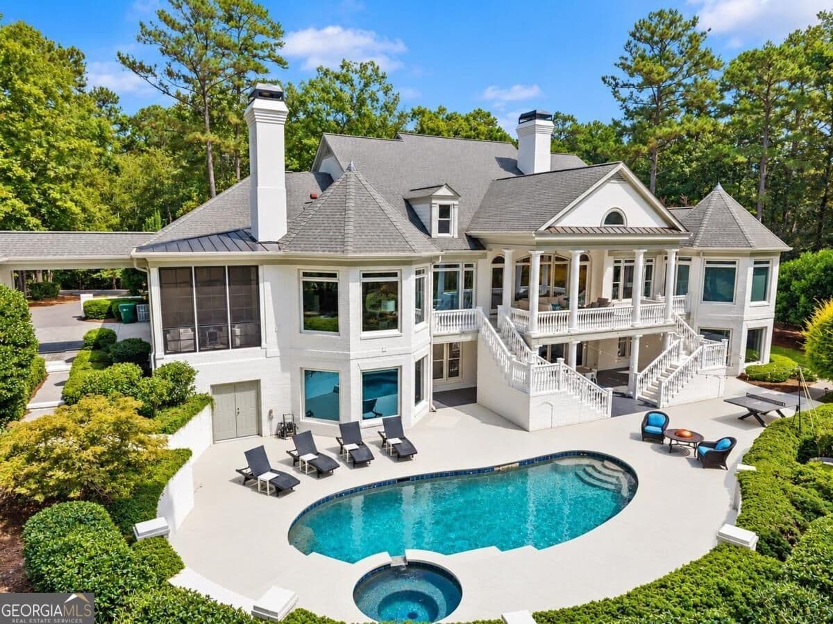 4 bedroom, 5.5 bathroom, 8,214 sq ft single family residence for sale at 1010 Callahans Ridge, Greensboro, GA 30642