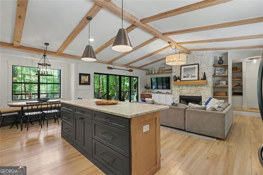 4 bedroom, 3 bathroom, 1,660 sq ft single family residence for sale at 159 Manor Oak Trail, Toccoa, GA 30577