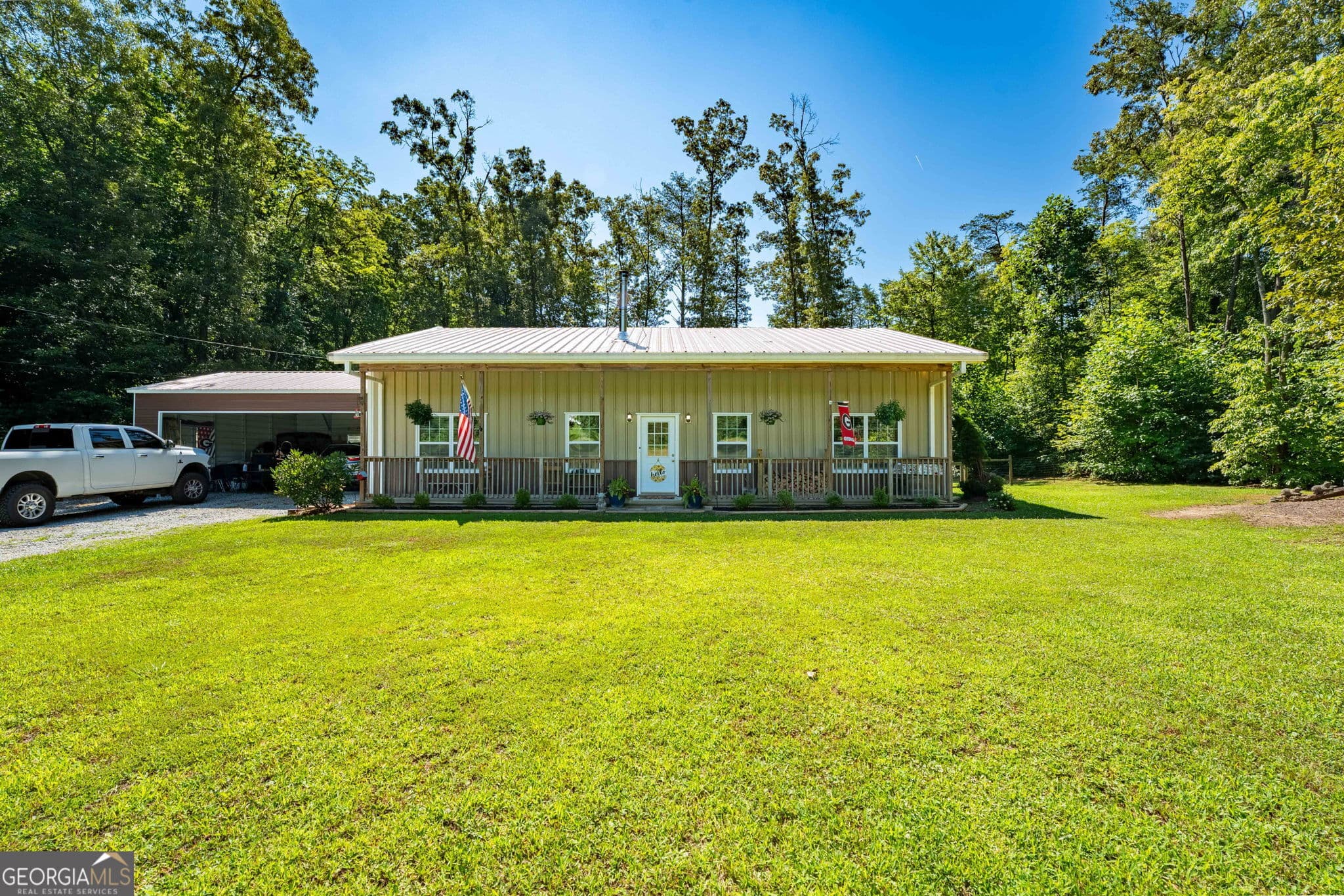 3 bedroom, 2 bathroom, 1,740 sq ft single family residence sold at 159 Sandy Lane, Rabun Gap, GA 30568