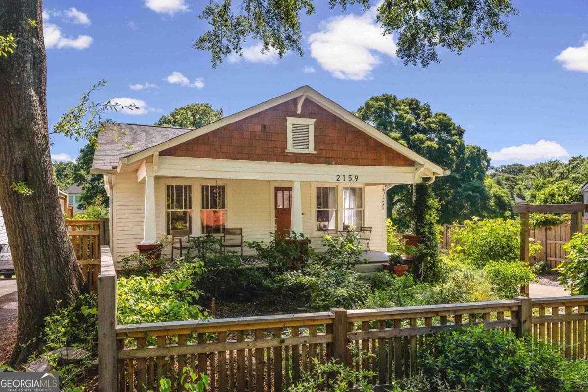 3 bedroom, 2 bathroom, 1,280 sq ft single family residence sold at 2159 Main Street, Atlanta, GA 30318