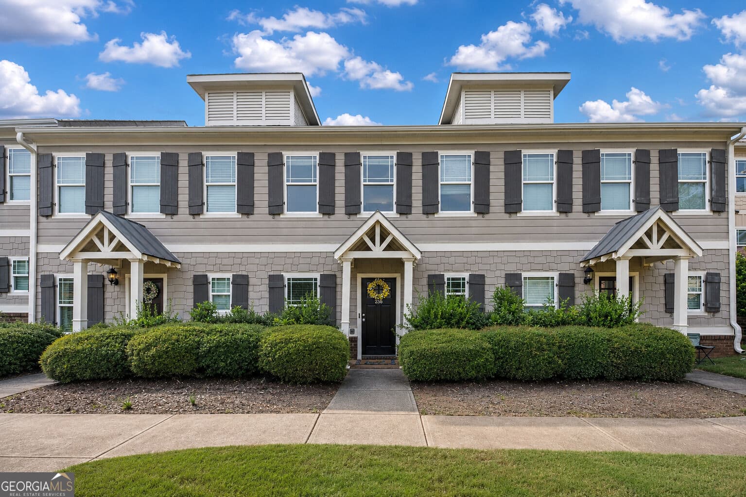3 bedroom, 2.5 bathroom, 1,360 sq ft townhouse for sale at 236 Oconee River Circle, Athens, GA 30605