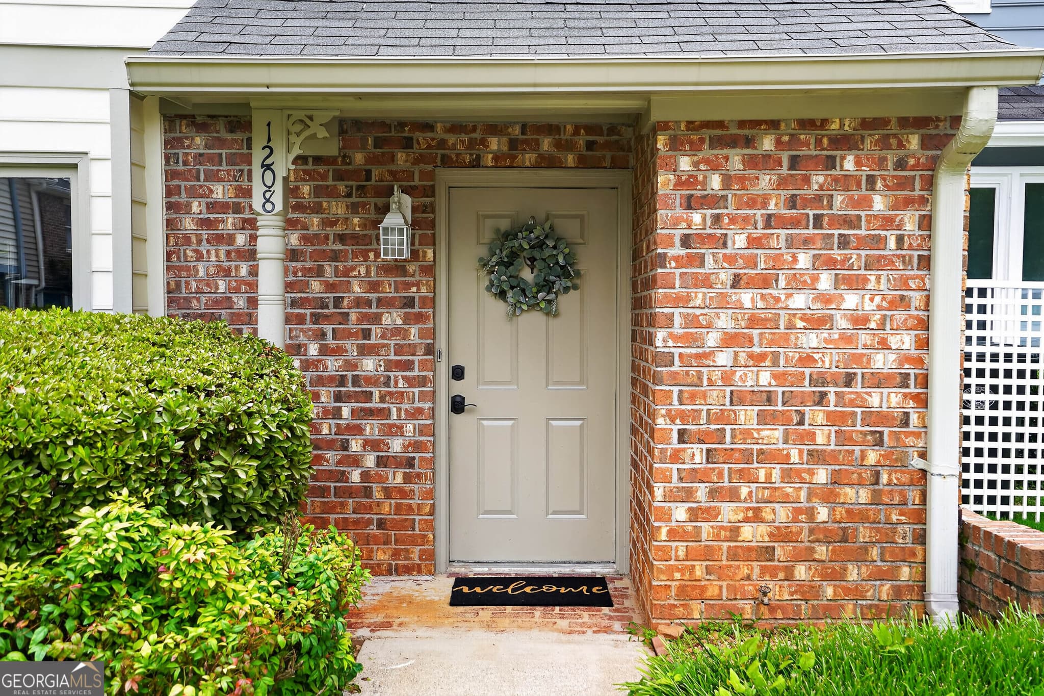 2 bedroom, 2.5 bathroom, 1,361 sq ft townhouse sold at 1208 Shiloh Circle, Kennesaw, GA 30144