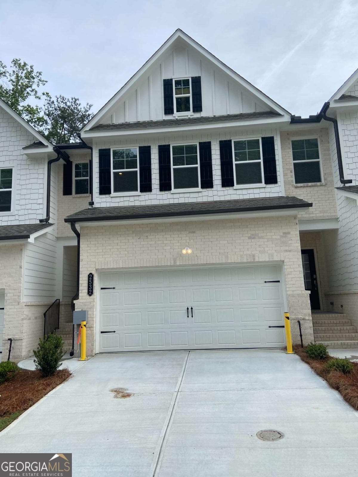 3 bedroom, 2.5 bathroom, 1,810 sq ft townhouse sold at 2532 States Avenue, Doraville, GA 30360