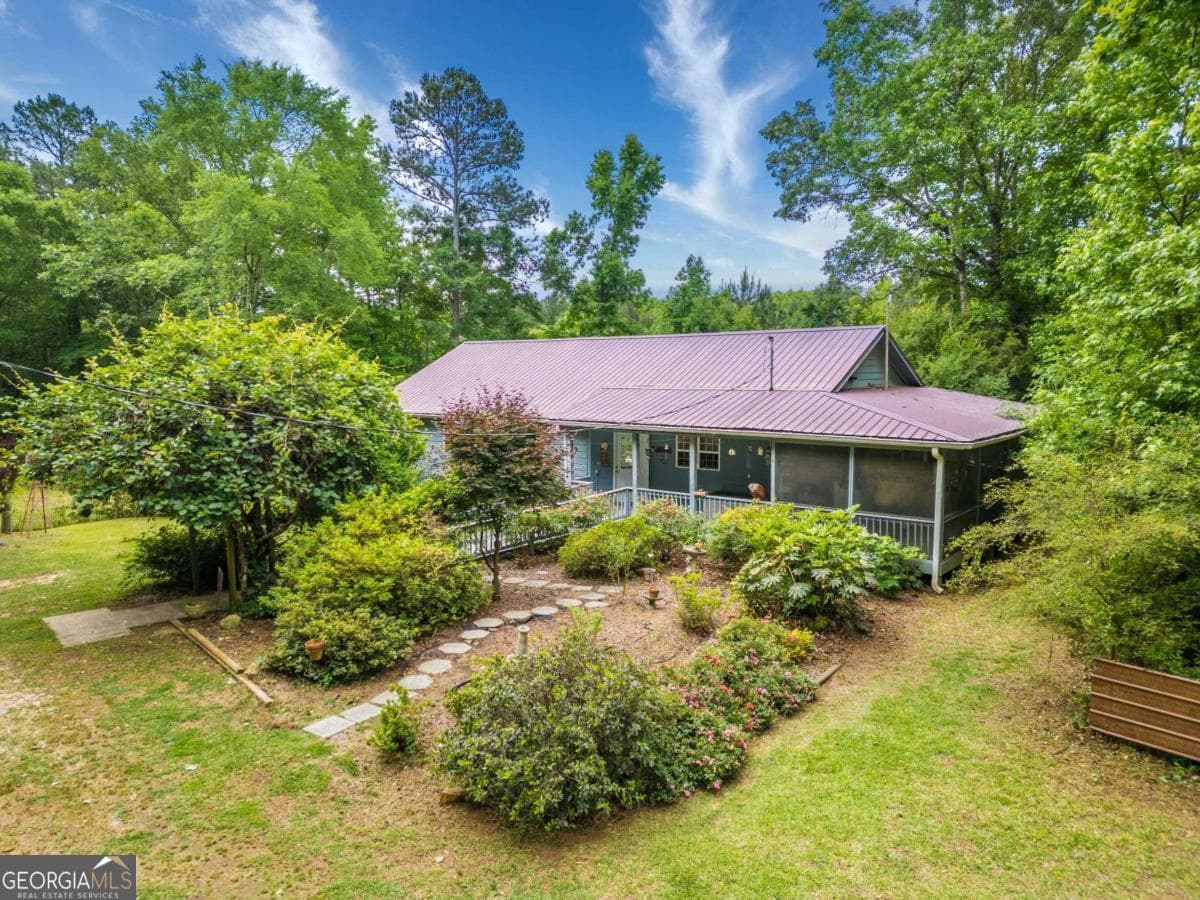 3 bedroom, 2 bathroom, 1,213 sq ft single family residence sold at 2090 Gaissert Road, Newborn, GA 30056
