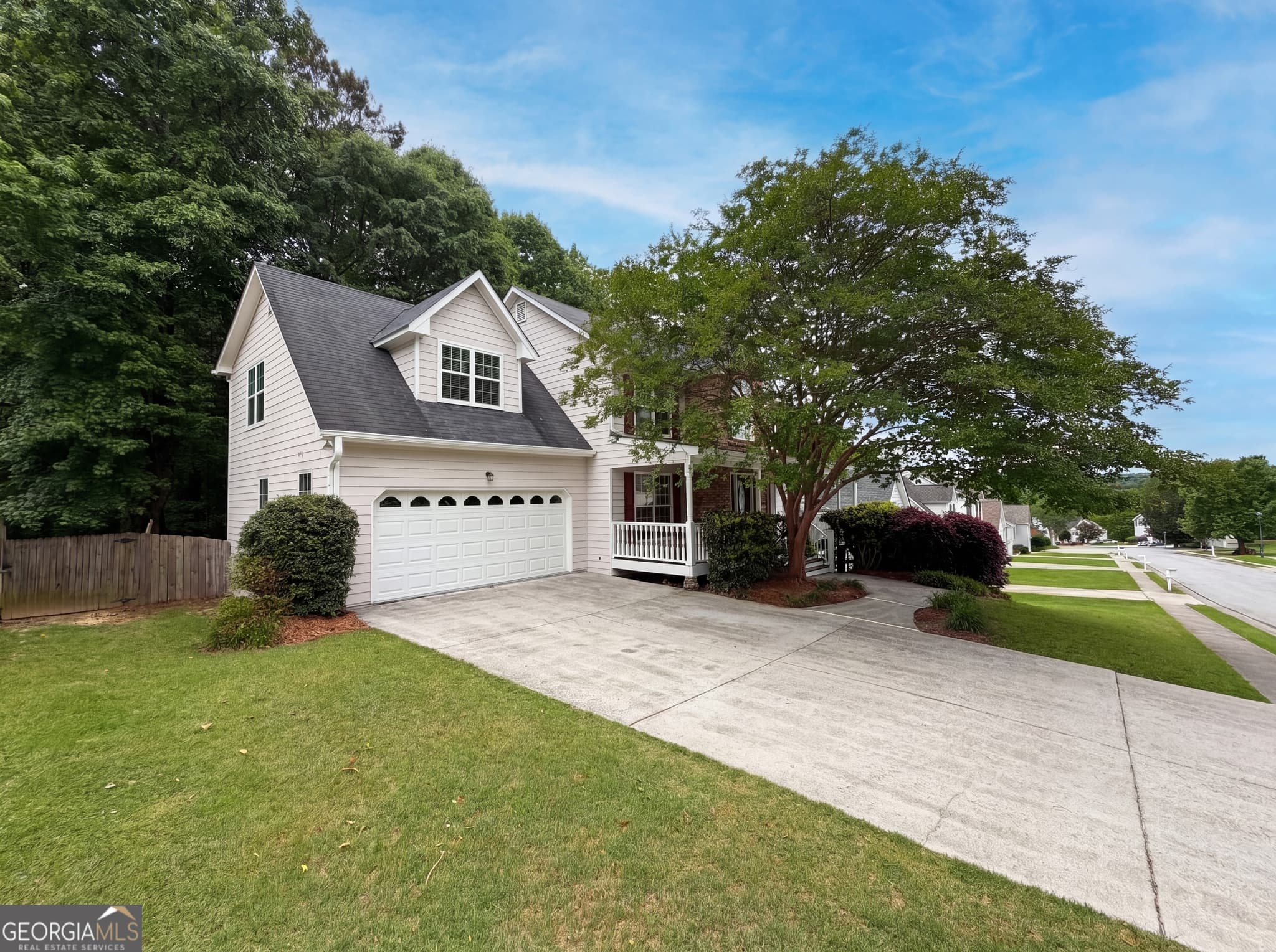 4 bedroom, 2.5 bathroom, 2,096 sq ft single family residence sold at 4129 Duncan Ives Drive, Buford, GA 30519