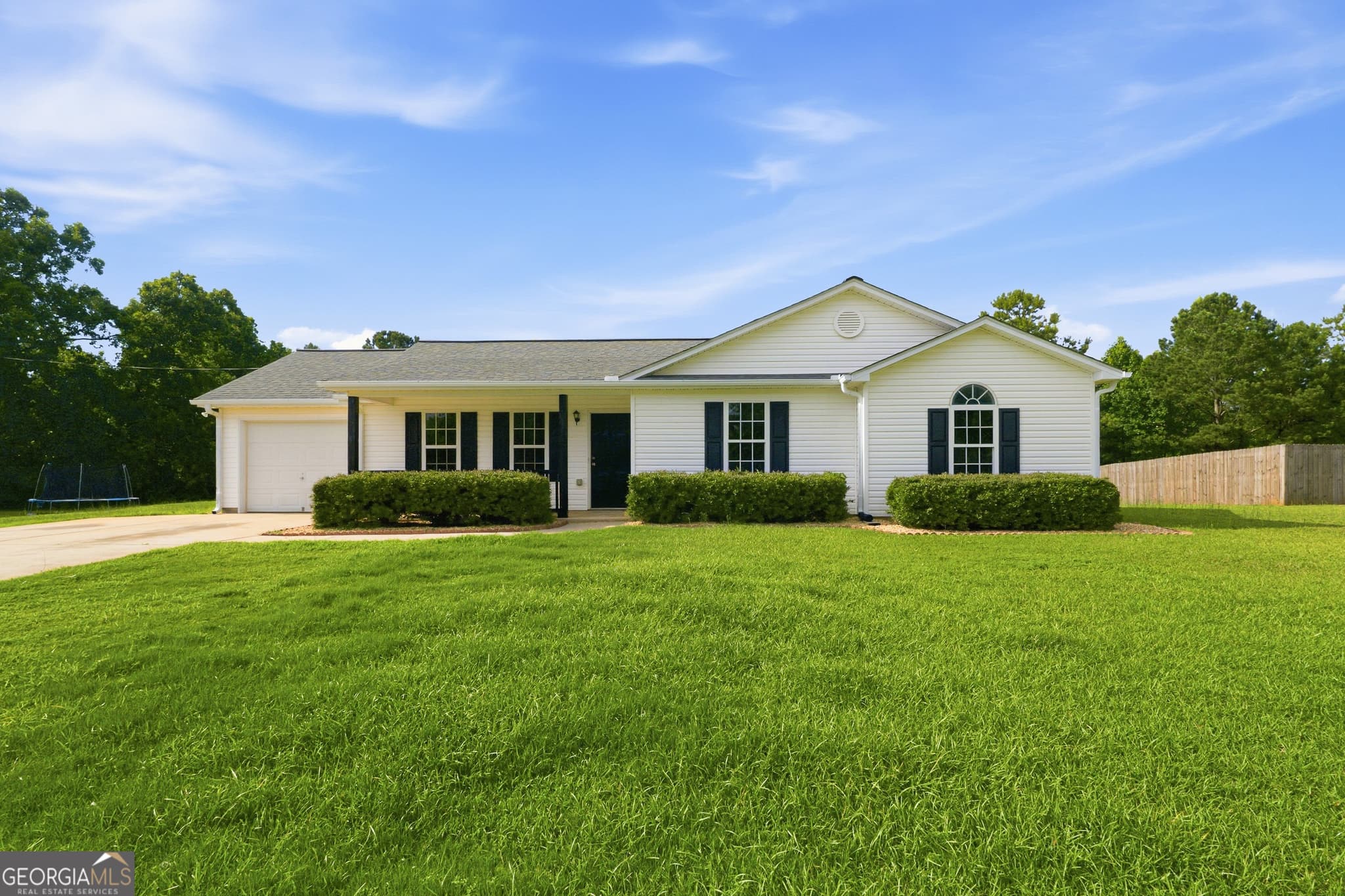 3 bedroom, 2 bathroom, 1,356 sq ft single family residence sold at 30 Hunters Trace, Covington, GA 30014