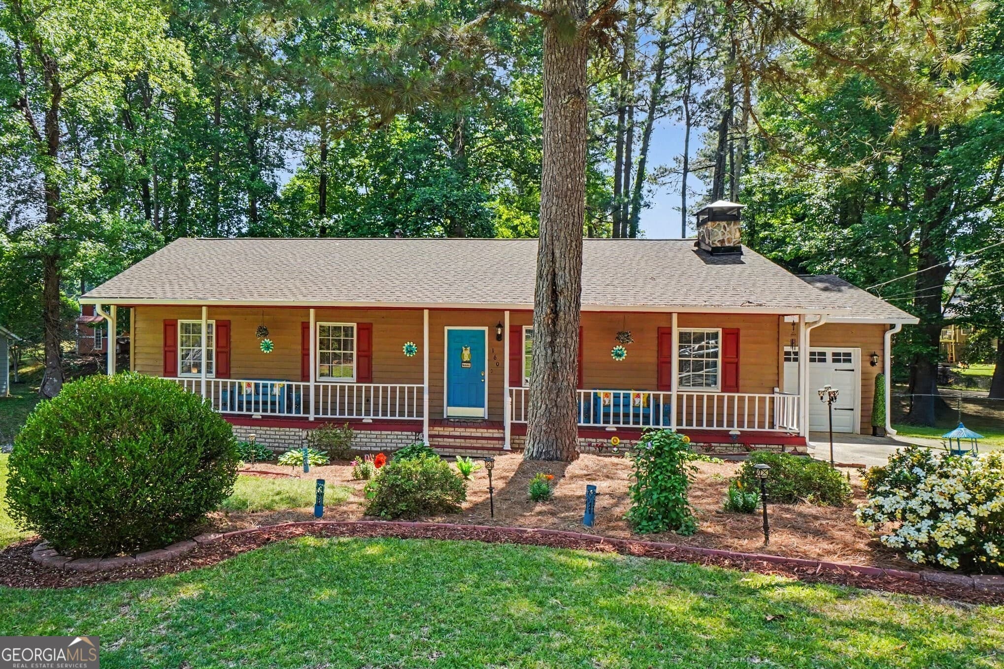 3 bedroom, 2 bathroom, 1,200 sq ft single family residence sold at 160 Ember Court, Fairburn, GA 30213