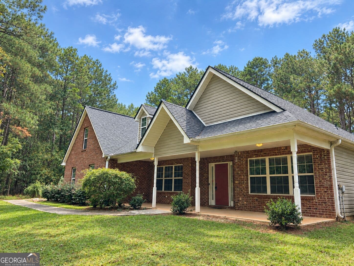 4 bedroom, 2.5 bathroom, 2,288 sq ft single family residence for sale at 120 Mill Pond Court, Milner, GA 30257