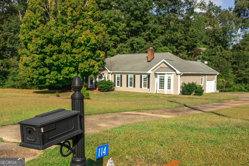 3 bedroom, 2 bathroom, 1,817 sq ft single family residence for sale at 114 Deer Chase Road, Thomaston, GA 30286