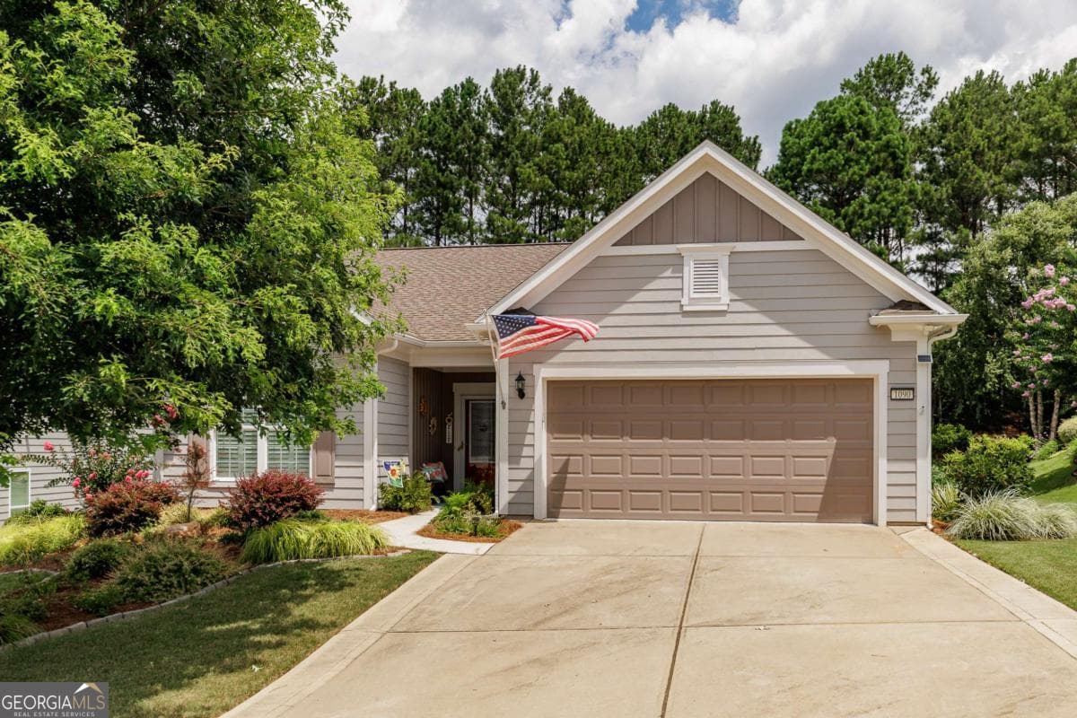 2 bedroom, 2 bathroom, 1,770 sq ft single family residence for sale at 1090 Branch Creek Way, Greensboro, GA 30642