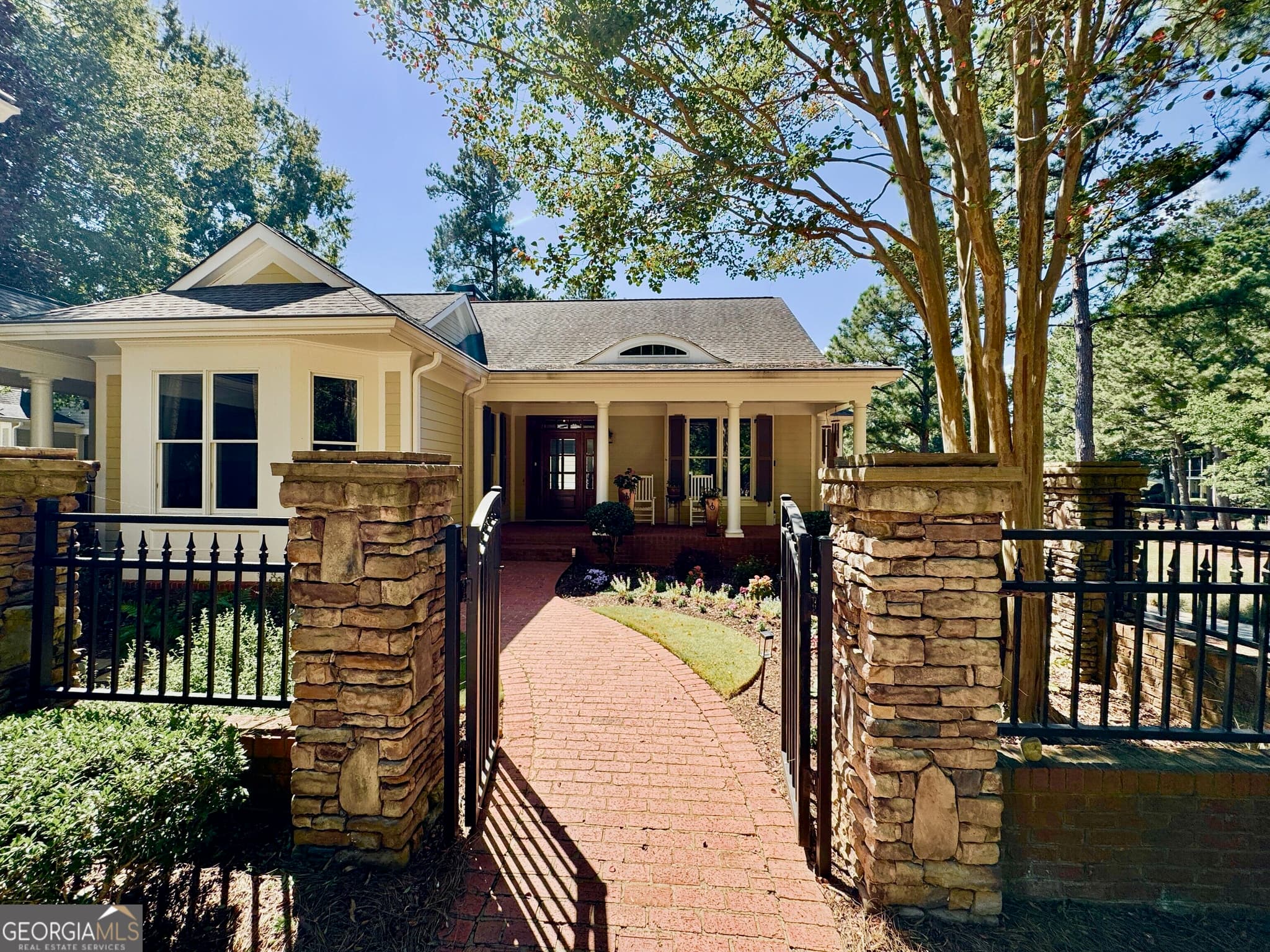 4 bedroom, 4 bathroom, 4,450 sq ft single family residence for sale at 1011 Olde Chapel Lane, Greensboro, GA 30642