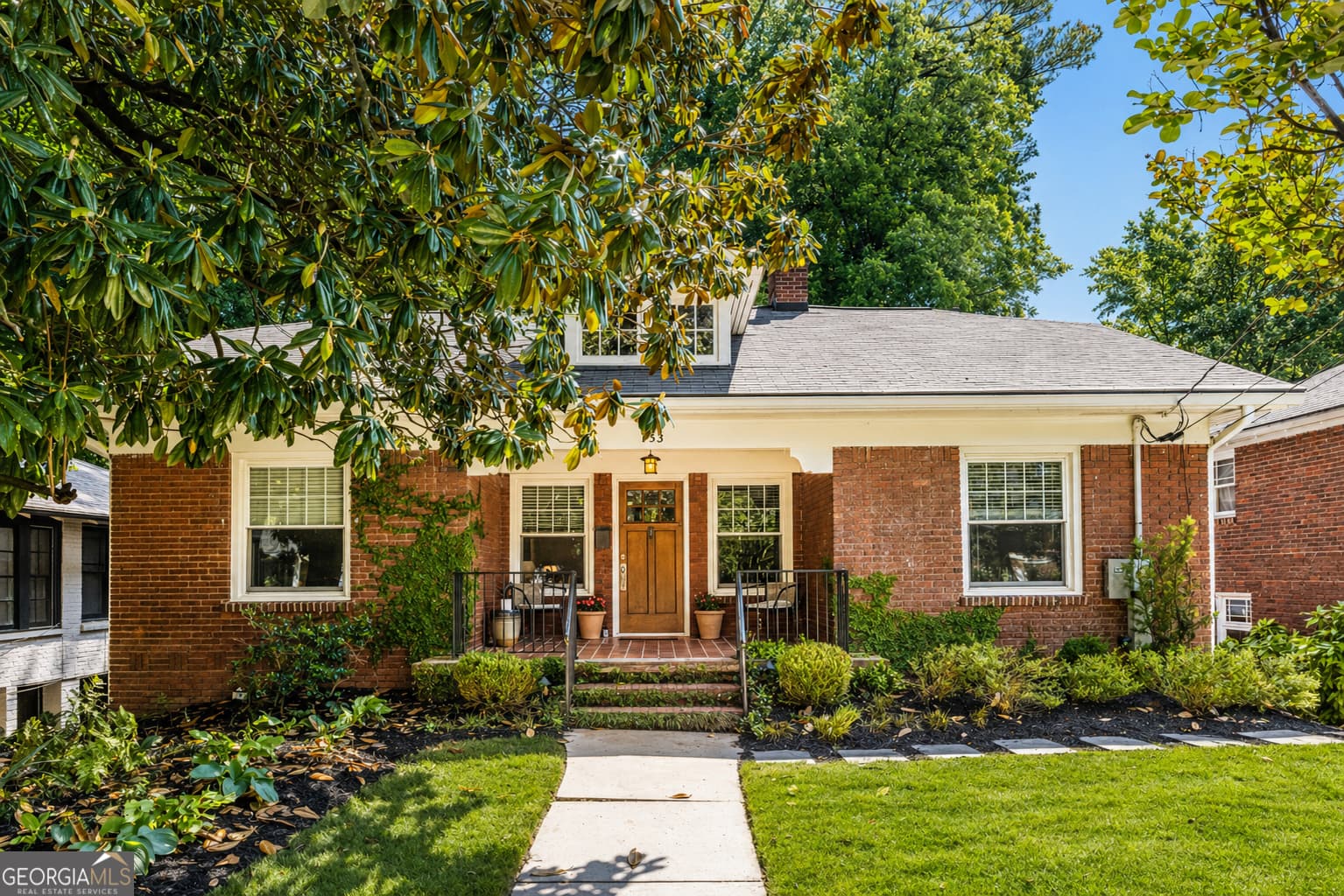 3 bedroom, 2 bathroom, 1,196 sq ft single family residence sold at 153 Ponce De Leon Court, Decatur, GA 30030