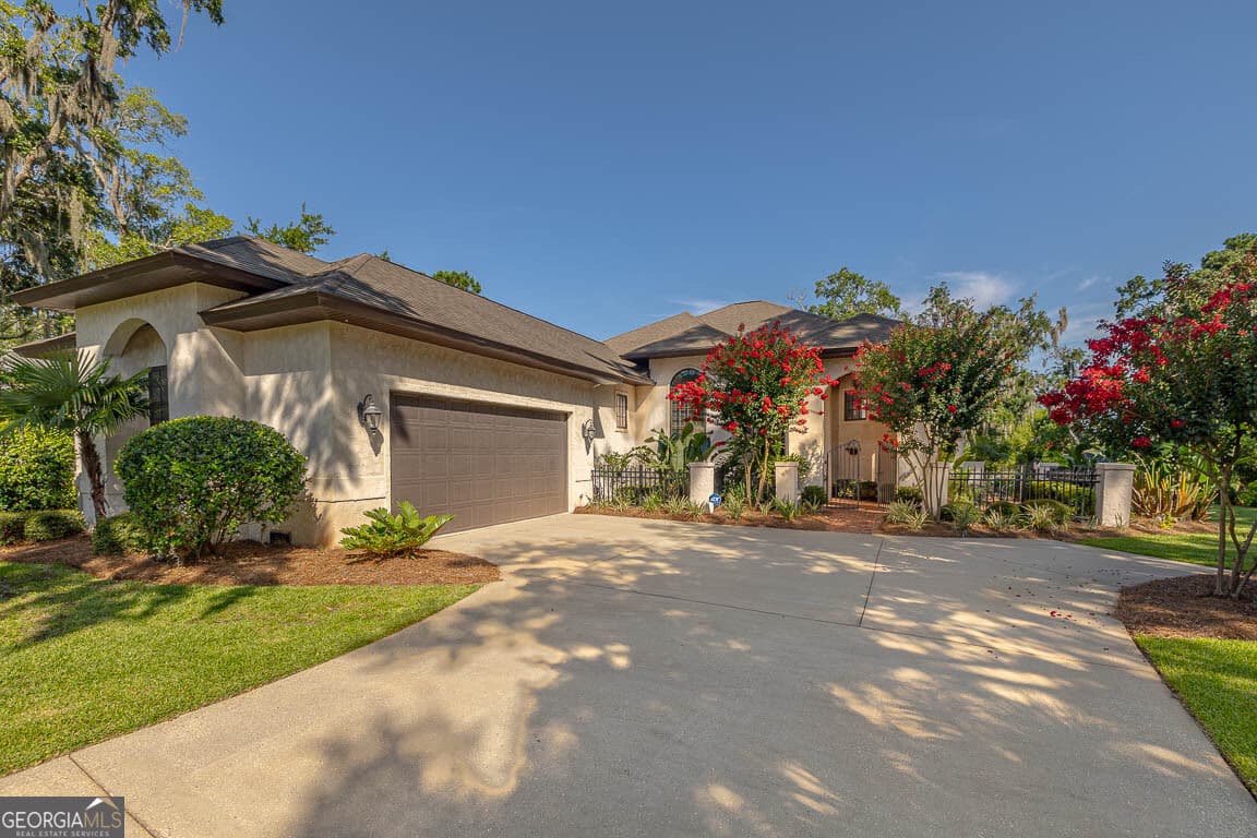 4 bedroom, 3 bathroom, 2,487 sq ft single family residence for sale at 135 Rice Mill, St. Simons, GA 31522