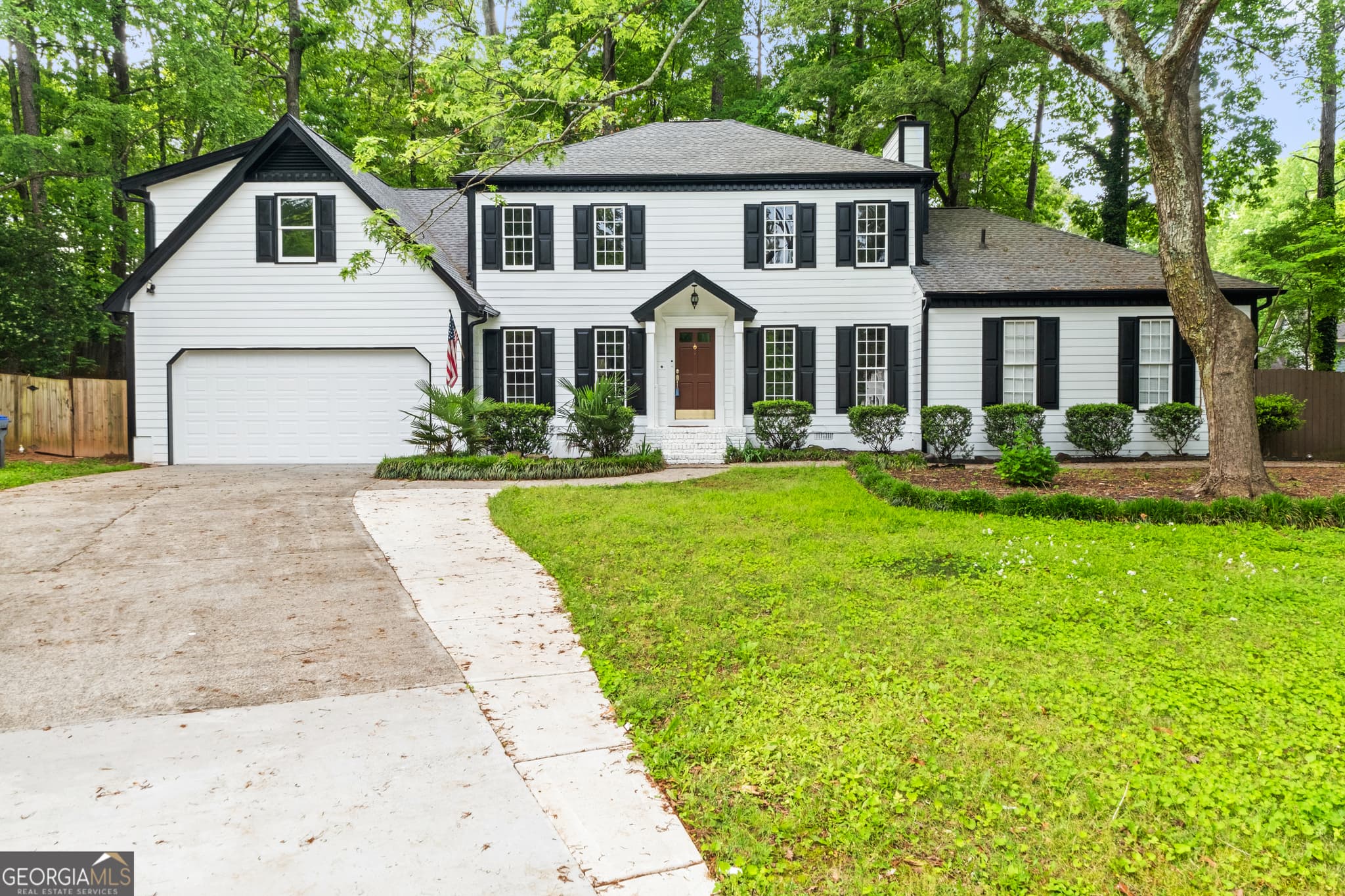 5 bedroom, 2.5 bathroom single family residence sold at 3900 Millwood Lane, Lilburn, GA 30047