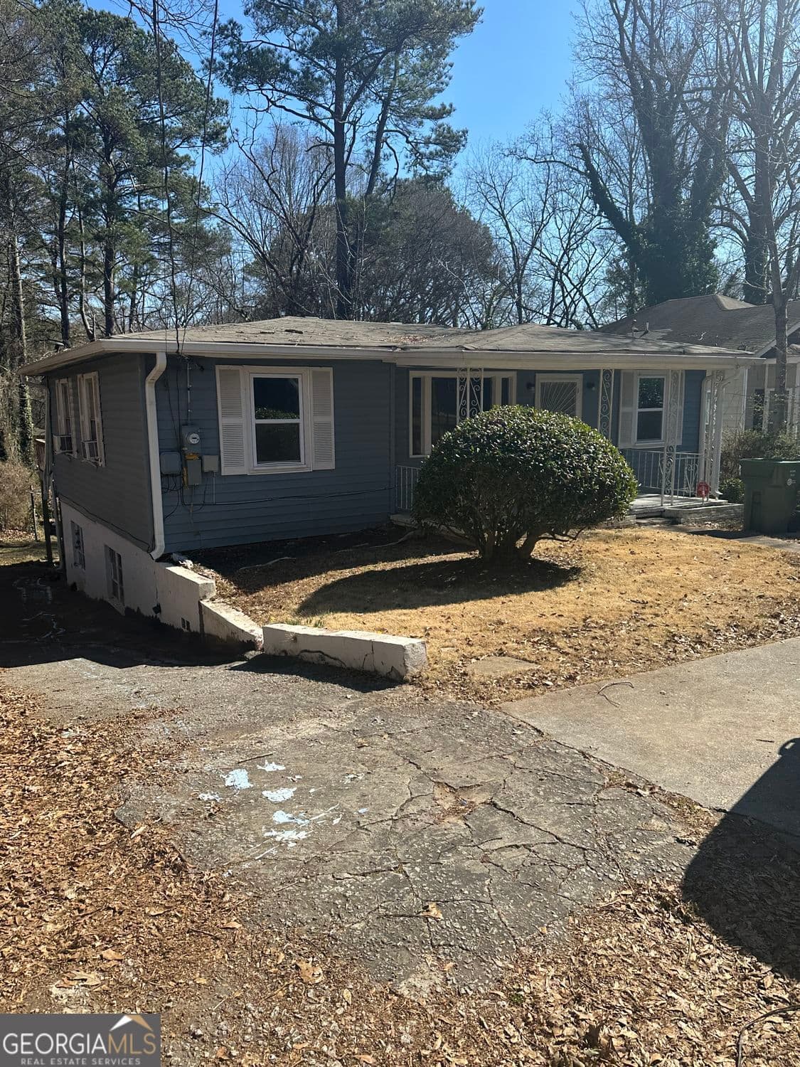 5 bedroom, 2 bathroom, 2,472 sq ft single family residence sold at 691 S Grand Avenue, Atlanta, GA 30318