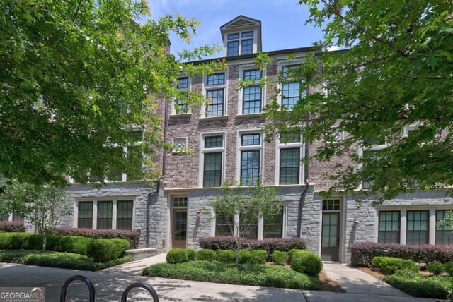 3 bedroom, 3.5 bathroom townhouse sold at 265 Devin Place, Atlanta, GA 30305