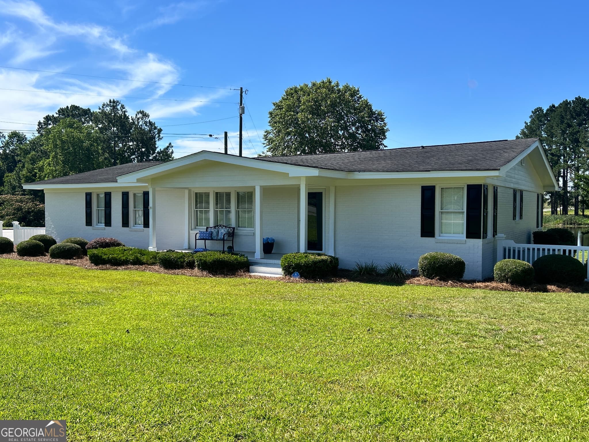 3 bedroom, 2 bathroom, 1,916 sq ft single family residence for sale at 2007 Melba Drive N/A, Tifton, GA 31793