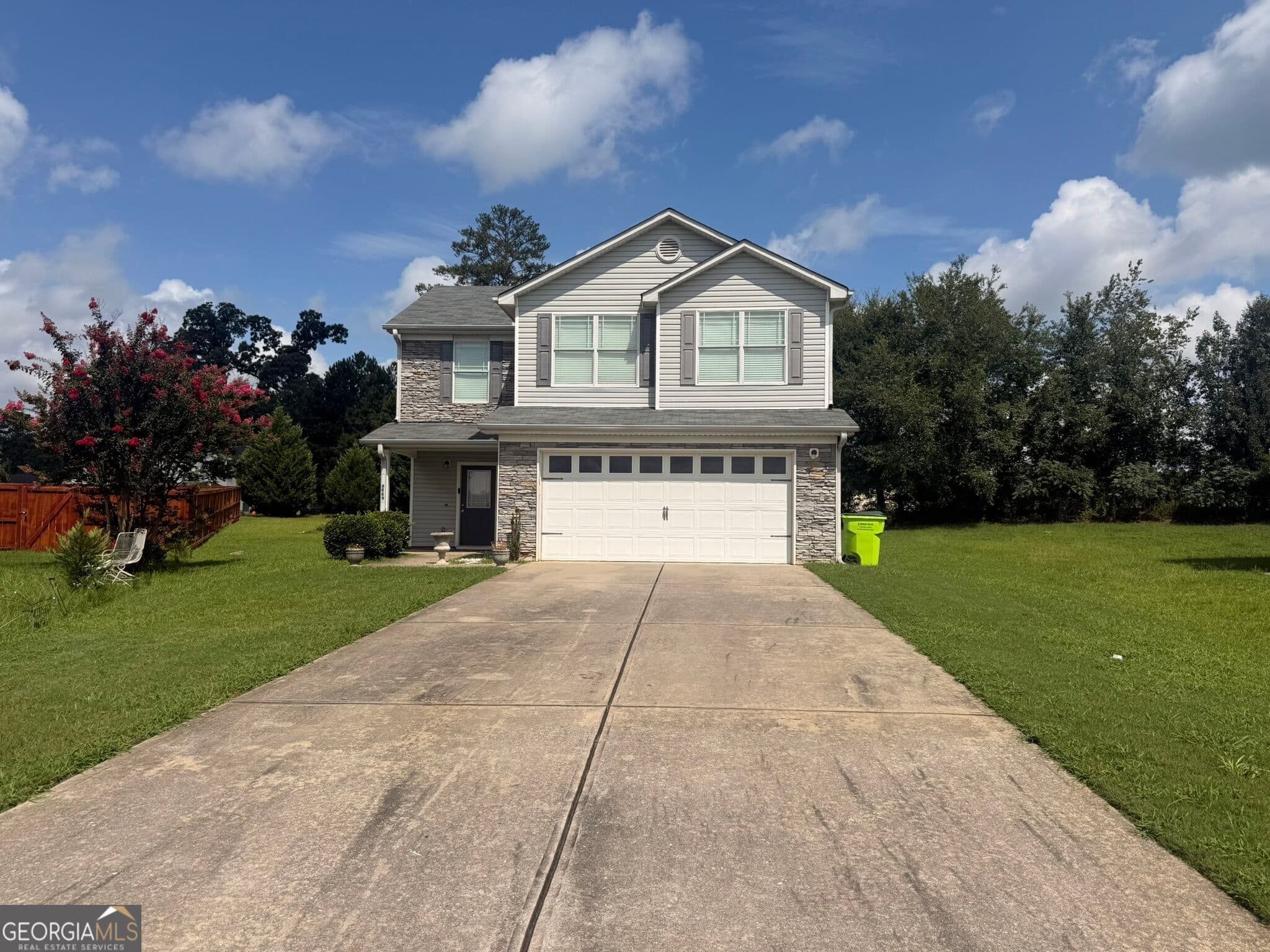 4 bedroom, 2.5 bathroom, 1,807 sq ft single family residence for sale at 6869 Lockley Court, Rex, GA 30273