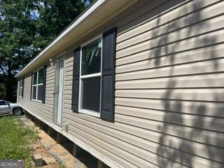 3 bedroom, 2 bathroom, 1,200 sq ft manufactured home,single family residence for sale at 35 Brent Circle, Cartersville, GA 30120