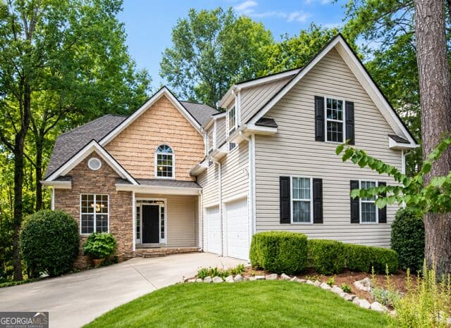 4 bedroom, 2.5 bathroom, 3,052 sq ft single family residence for sale at 90 Teal Court, Senoia, GA 30276