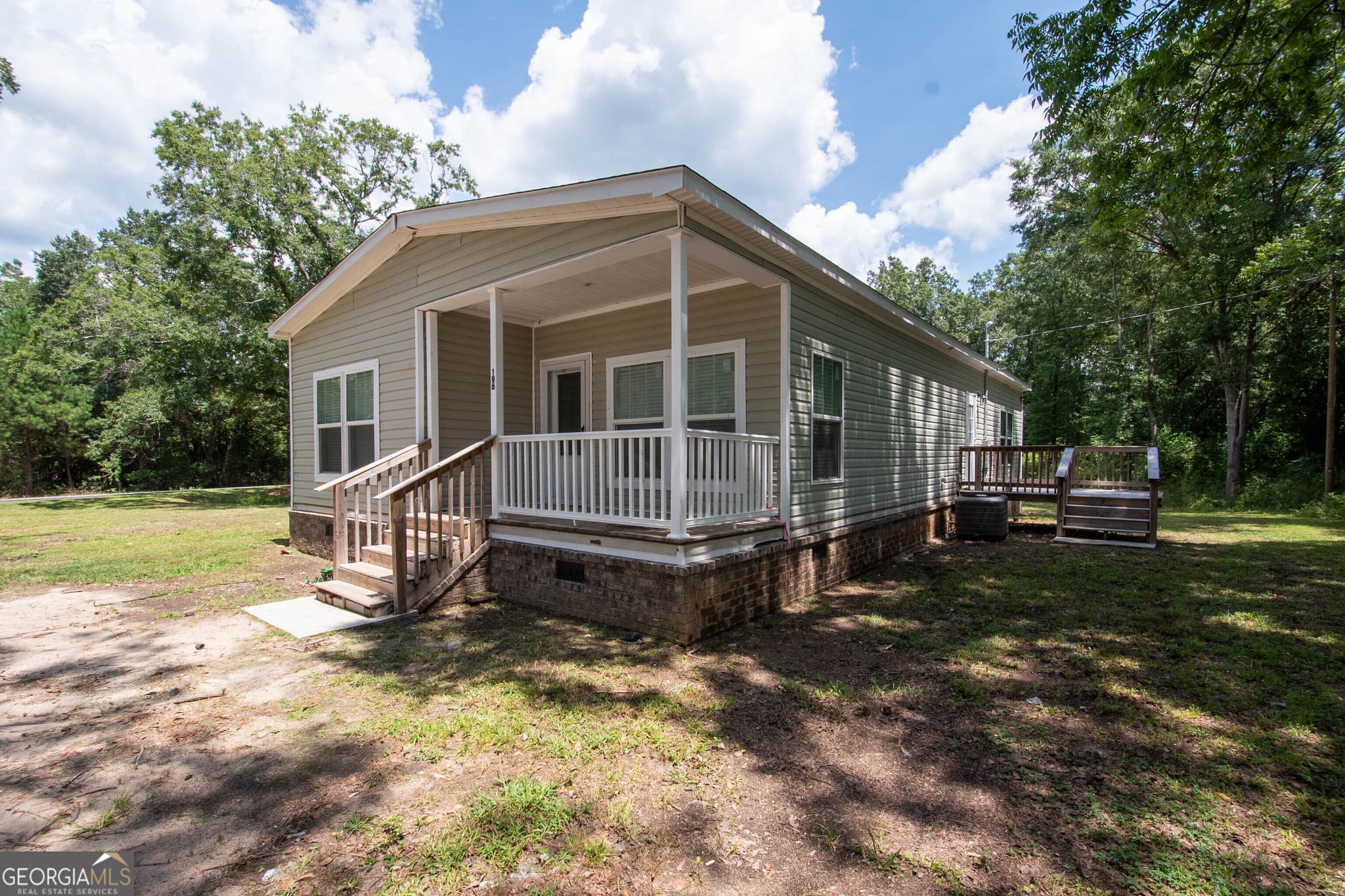 3 bedroom, 2 bathroom, 1,624 sq ft single family residence for sale at 196 Dogwood Lane, Woodbury, GA 30293