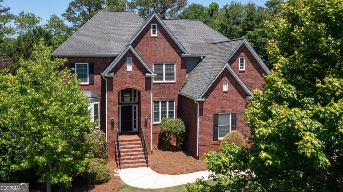 6 bedroom, 4.5 bathroom, 5,300 sq ft single family residence for sale at 5660 Cascade Trail, Cumming, GA 30040