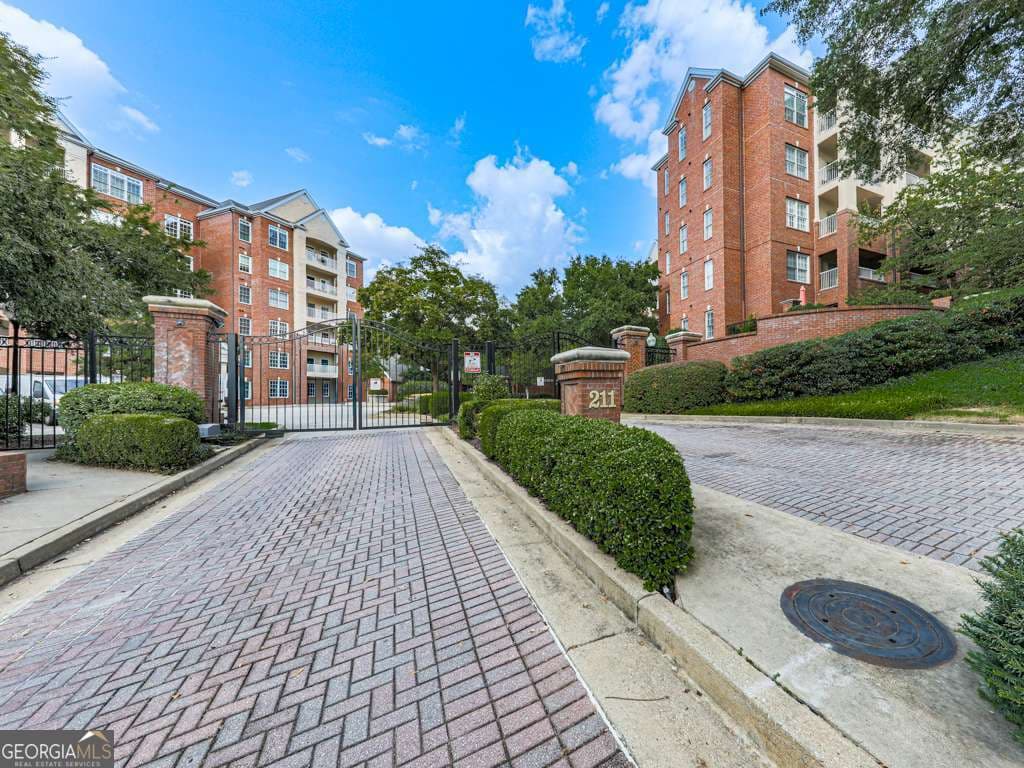 2 bedroom, 2 bathroom, 1,556 sq ft condominium sold at 211 COLONIAL HOMES Drive 2501, Atlanta, GA 30309