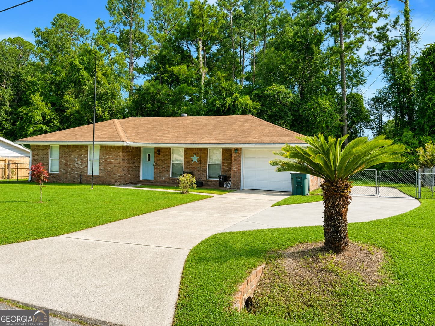 3 bedroom, 2 bathroom, 1,587 sq ft single family residence for sale at 304 Floyd Street, Hinesville, GA 31313
