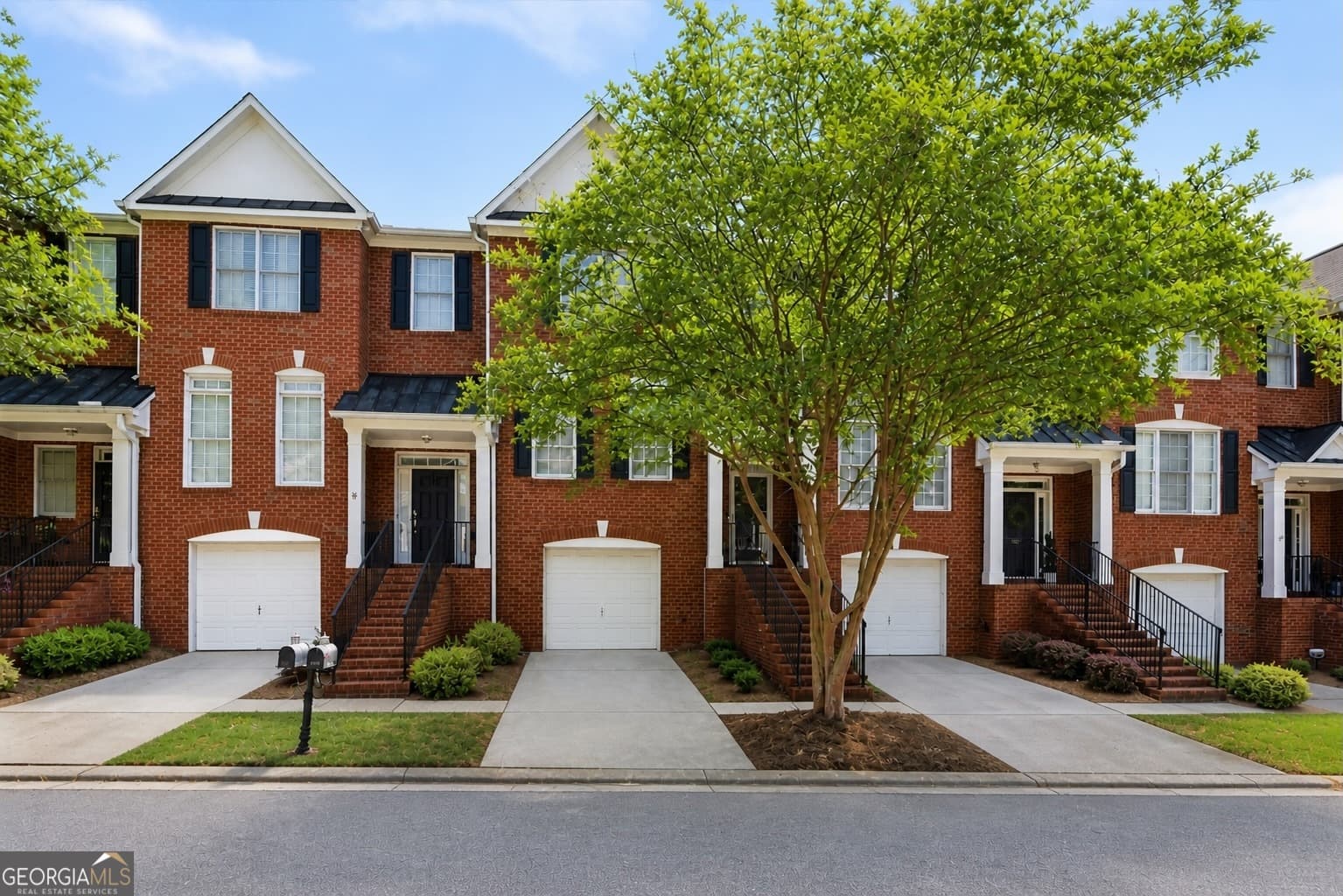 4 bedroom, 3.5 bathroom, 2,516 sq ft townhouse sold at 4955 Warmstone Way, Atlanta, GA 30339
