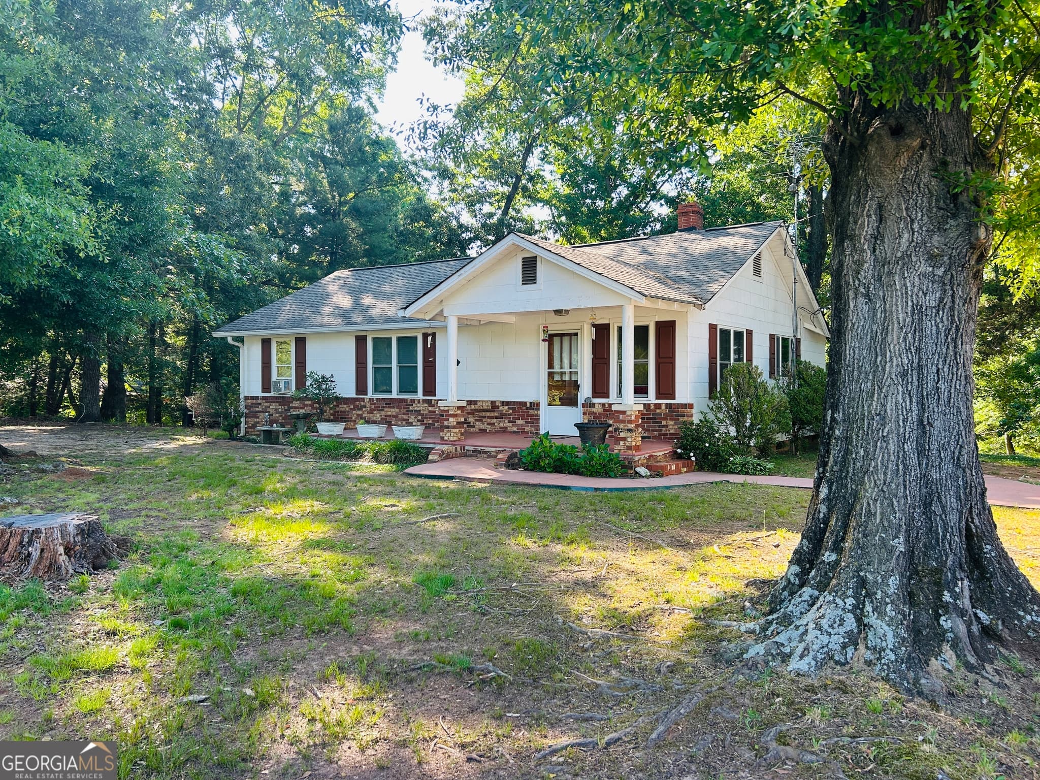 3 bedroom, 1 bathroom, 995 sq ft single family residence sold at 3498 Mud Creek Road, Cornelia, GA 30531