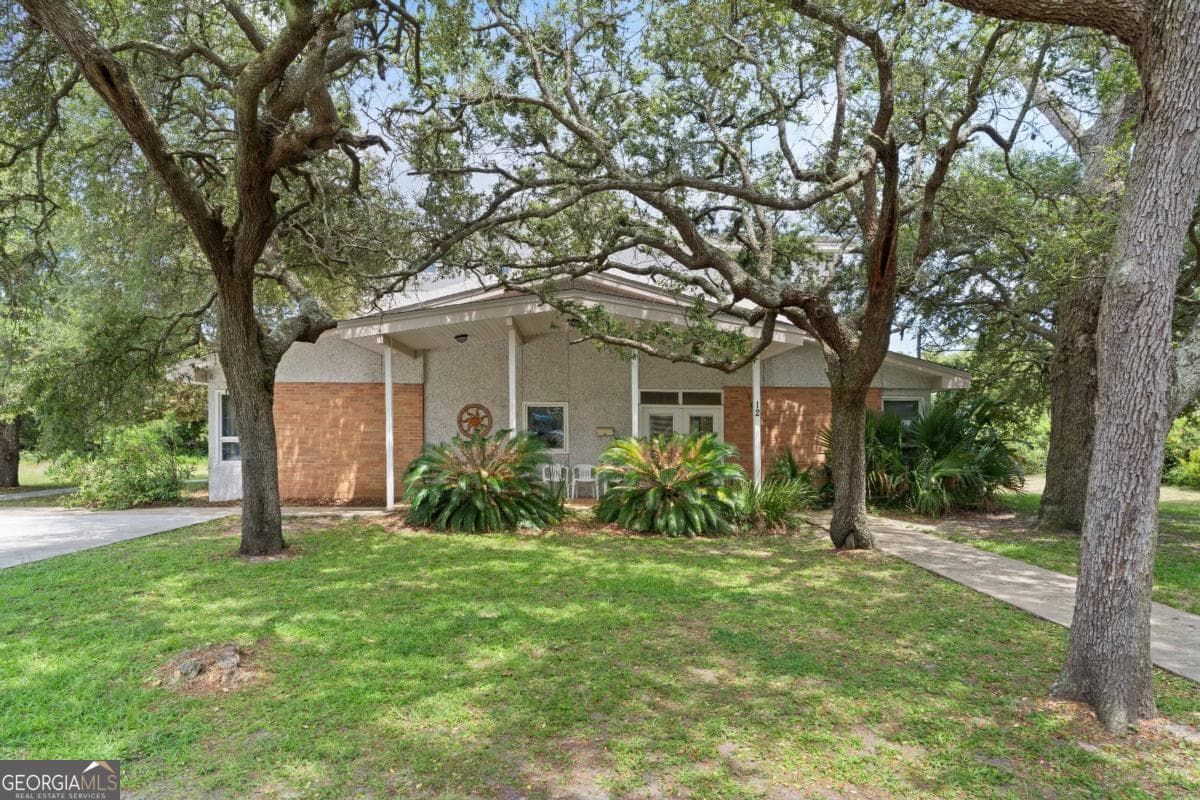5 bedroom, 3 bathroom, 3,357 sq ft single family residence sold at 12 Bliss Lane, Jekyll Island, GA 31527