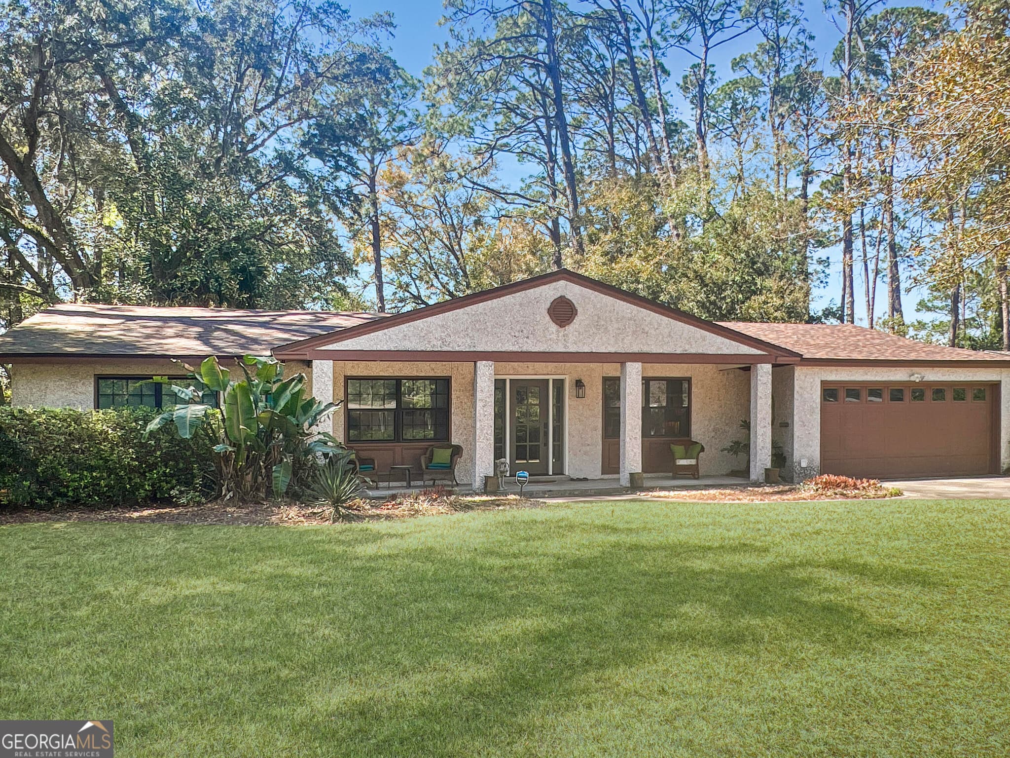 3 bedroom, 2 bathroom, 2,440 sq ft single family residence sold at 316 Old Plantation Road, Jekyll Island, GA 31527