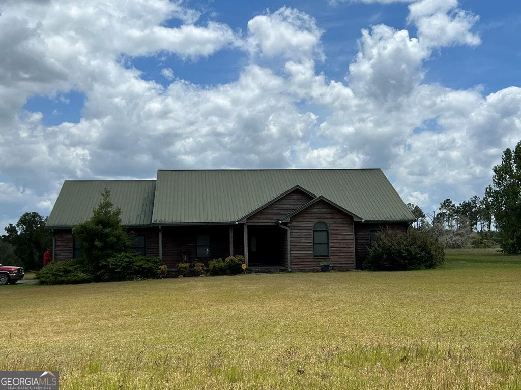 3 bedroom, 2.5 bathroom, 2,678 sq ft residential sold at 150 Joe Page Road, Lyons, GA 30436