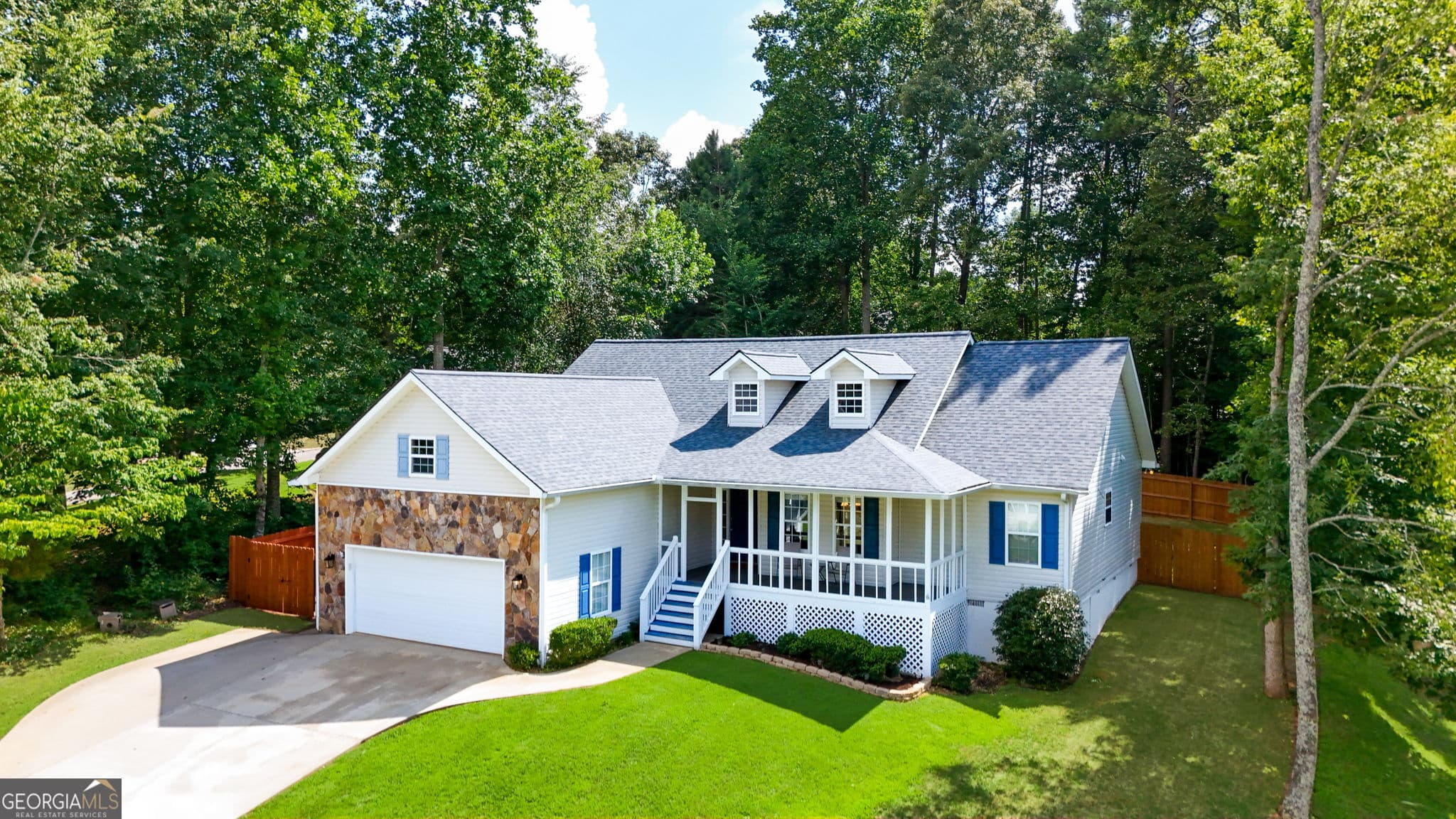 3 bedroom, 2 bathroom, 1,809 sq ft single family residence for sale at 118 Rockwind Way, Demorest, GA 30535
