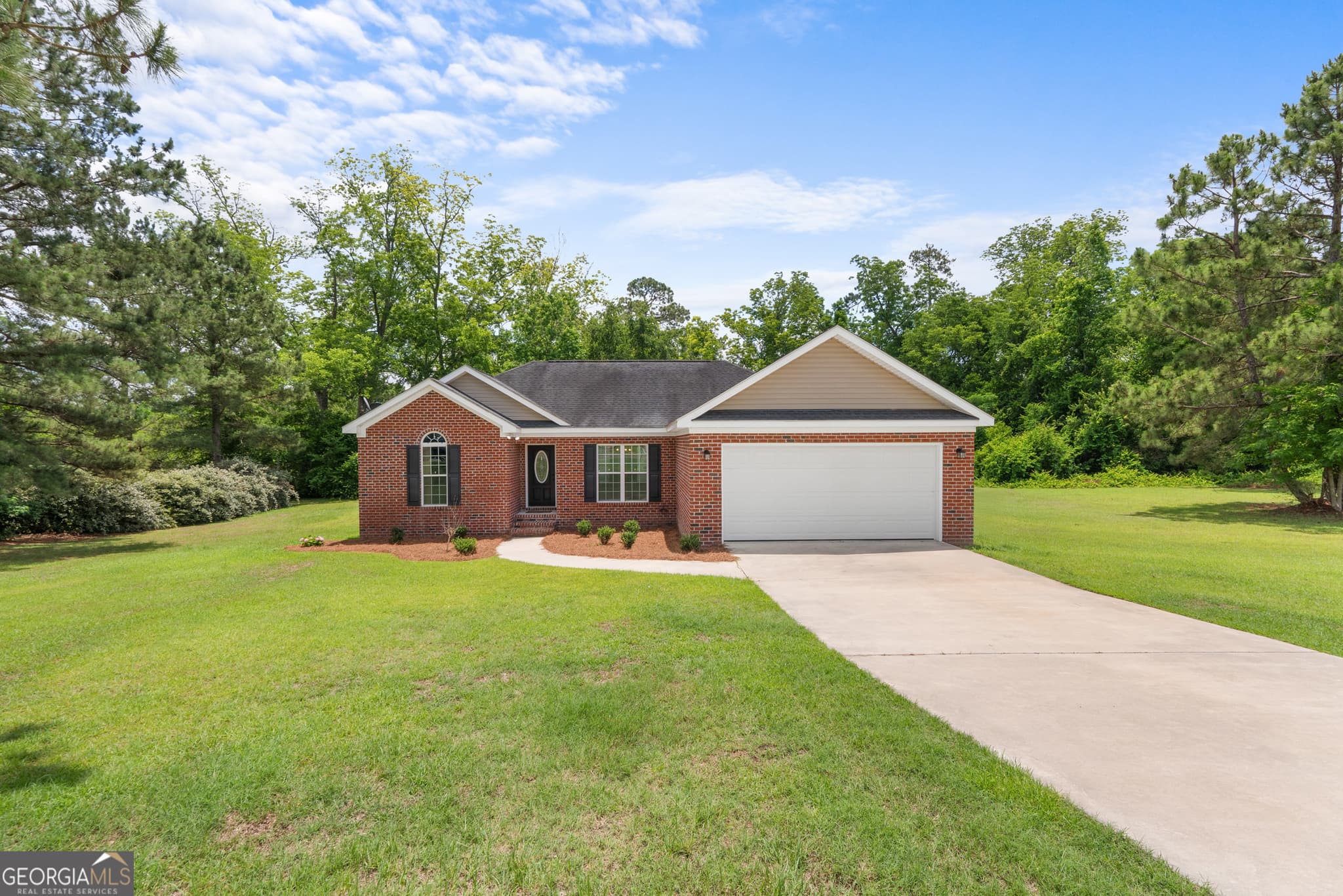 3 bedroom, 2 bathroom, 1,530 sq ft single family residence sold at 176 Sandalwood Circle, Statesboro, GA 30458