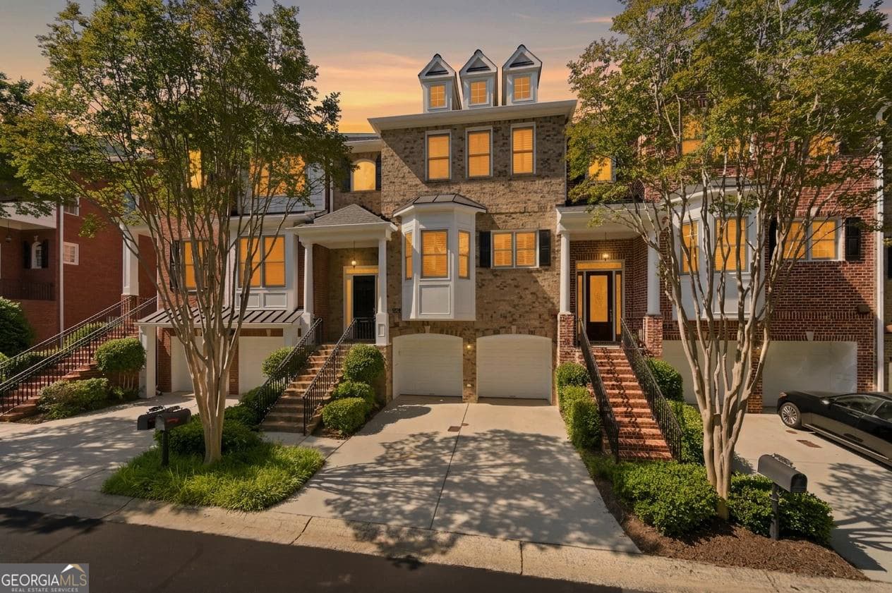 3 bedroom, 3.5 bathroom, 3,484 sq ft townhouse sold at 5858 Riverstone Circle BLDG 13, Atlanta, GA 30339