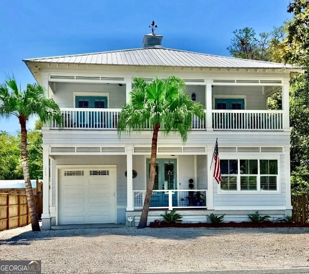 4 bedroom, 4.5 bathroom, 3,077 sq ft single family residence for sale at 1040 Demere Road, St. Simons, GA 31522