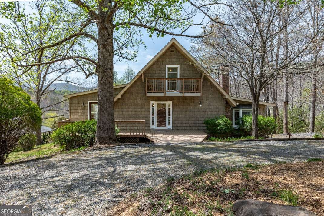 3 bedroom, 3 bathroom, 2,400 sq ft single family residence sold at 1739 Settlement Road, Young Harris, GA 30582