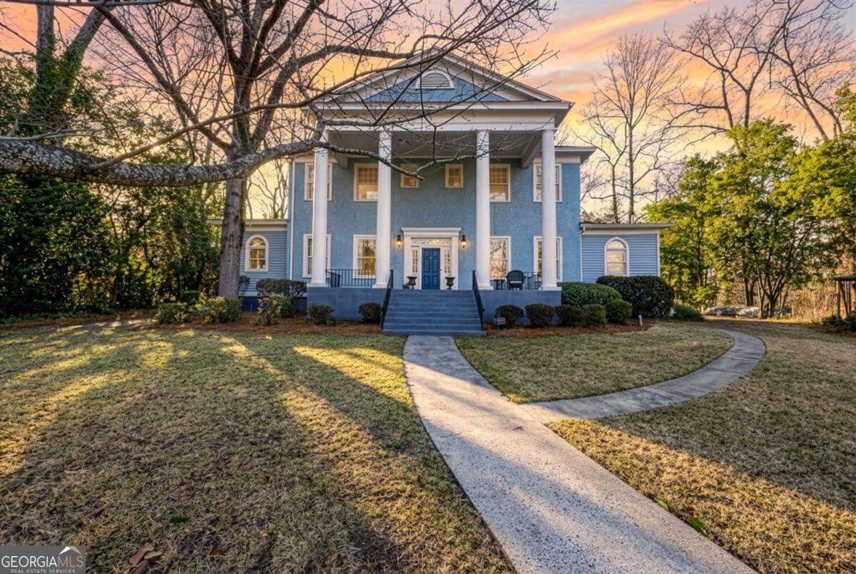 3 bedroom, 3.5 bathroom, 3,789 sq ft single family residence for sale at 3285 Vista Circle, Macon, GA 31204