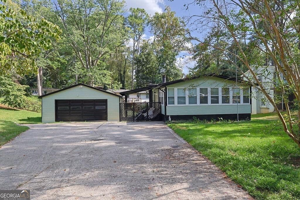 2 bedroom, 1.5 bathroom, 2,960 sq ft single family residence for sale at 3029 Flamingo Drive, Decatur, GA 30033