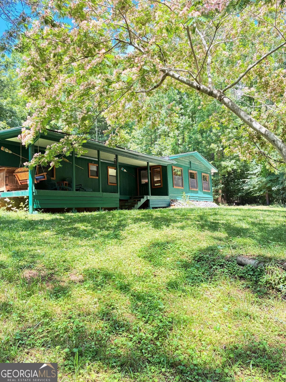 3 bedroom, 2 bathroom cabin,single family residence for sale at 521 Sunnyside Road, Hiawassee, GA 30546