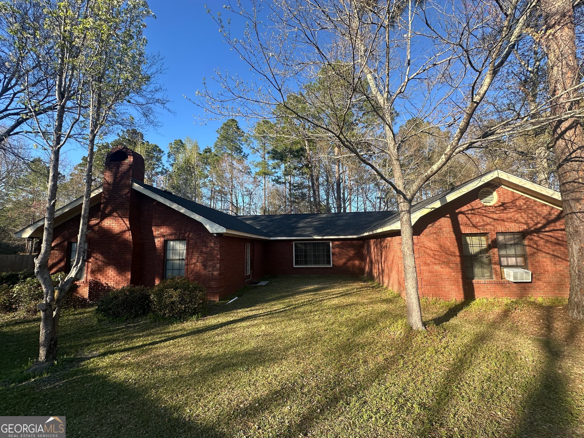 5 bedroom, 3 bathroom, 3,031 sq ft single family residence sold at 1296 Millen Highway, Sylvania, GA 30467