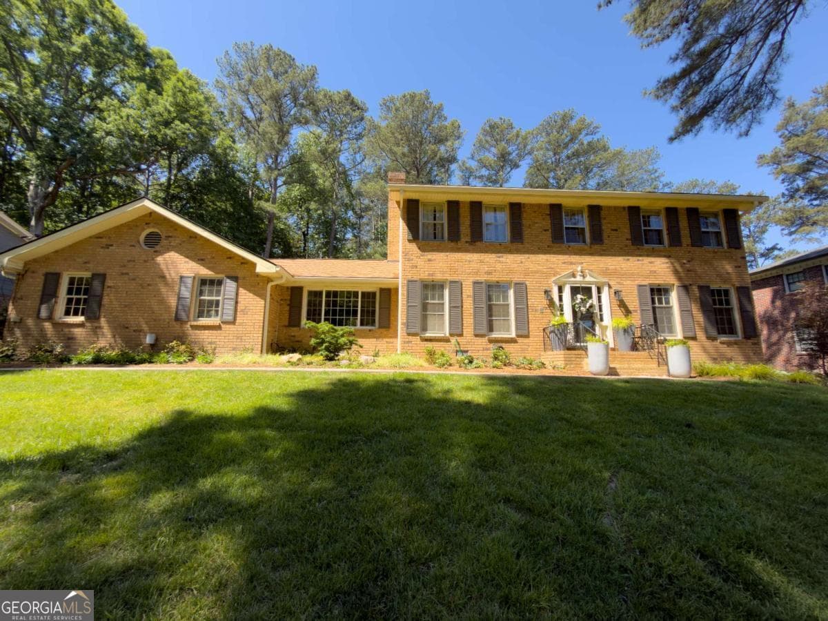 5 bedroom, 4 bathroom single family residence sold at 1900 Acuba Lane, Atlanta, GA 30345