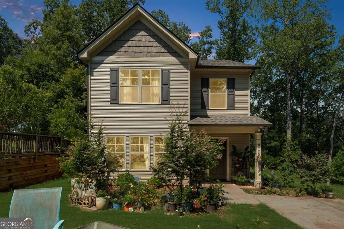 3 bedroom, 2.5 bathroom, 1,434 sq ft single family residence for sale at 6425 Dogwood Way, Gainesville, GA 30506